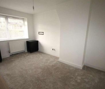 Eccles New Road, Salford, M5 - Photo 3