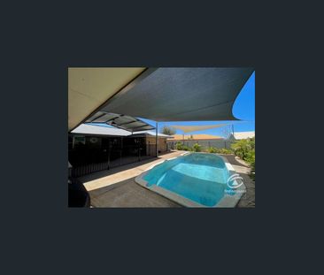 4x2 Family Living Oasis - Photo 4