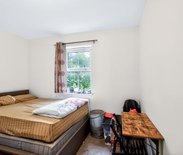 Bridge View Court, 19 Grange Road, London, SE1 3BT - Photo 4