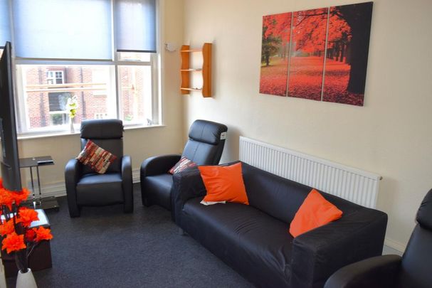 1 bedroom in a house share to rent - Photo 1