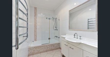 Charismatic Three Bedroom Home in Sought-After Street - Photo 5