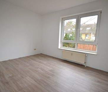 2 Zimmer-Mietwohnung mit neuerer Einbauküche in guter Wohnlage von ... - Photo 5