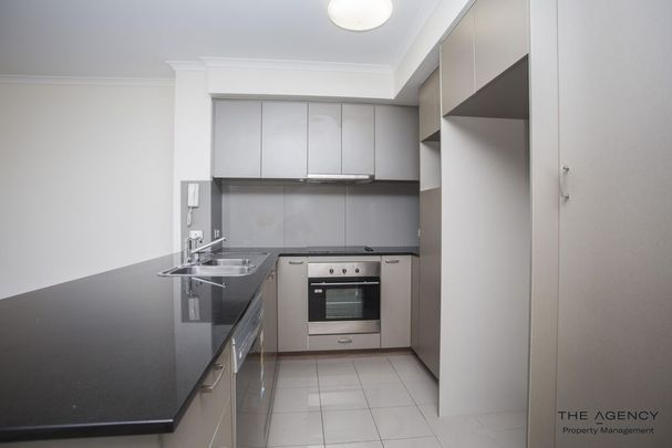 Stylish 3 bedroom in Maylands - Photo 1