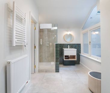 Prince's Square - Photo 6