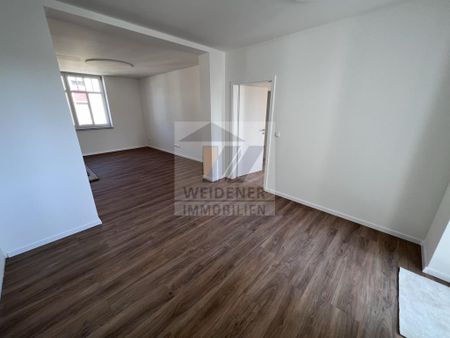 Hochwertiges Wohnen mit allen Extras! Zweitbezug nach Komplettsanierung! - Photo 4