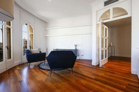 Piso de alquiler en N/a, Sant Gervasi- Galvany - Photo 2