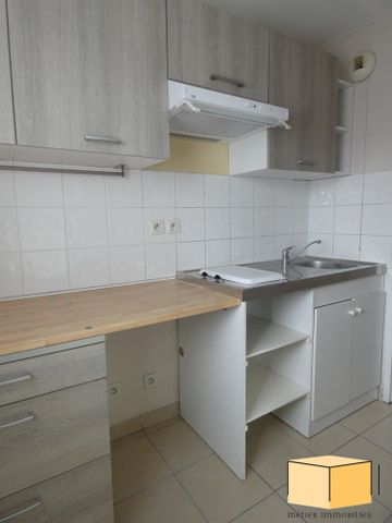 Location Appartement 2 pièces 43m² BELLEY 01300 - Photo 2