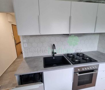 Pronájem bytu 2+1 56 m² - Photo 4