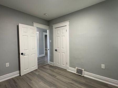 For Lease - 27 Water Street Unit# unit B, St. Catharines, Ontario - Photo 2