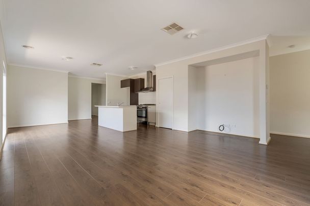 The Perfect Blend of Comfort, Style, and Convenience - Photo 1