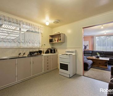 3 Bedroom Home in Zeehan - Photo 5