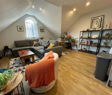 2 bedroom penthouse to rent - Photo 2