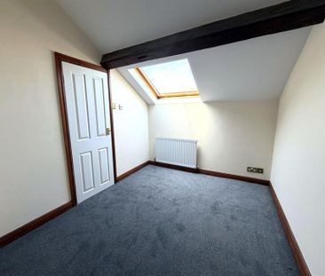 3 Bedroom Terraced To Let - Photo 3