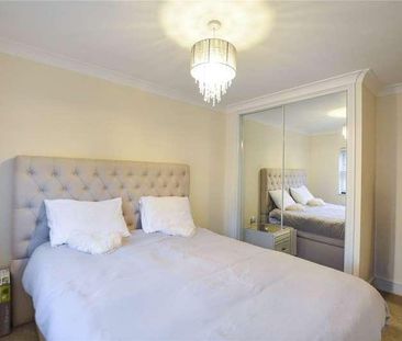 Mabel Street, Woking, Surrey, GU21 - Photo 2