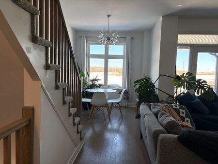 For Lease - 42 VERGLAS Lane, Orleans - Convent Glen and Area, Ontario - Photo 2