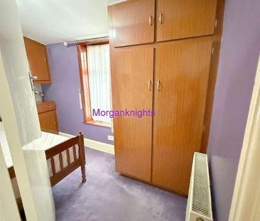 Plashet Grove, Eastham, E6 - Photo 6