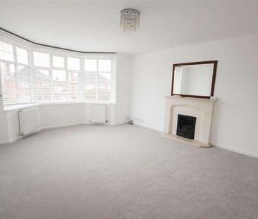 Denbigh Gardens, Southampton, SO16 - Photo 1