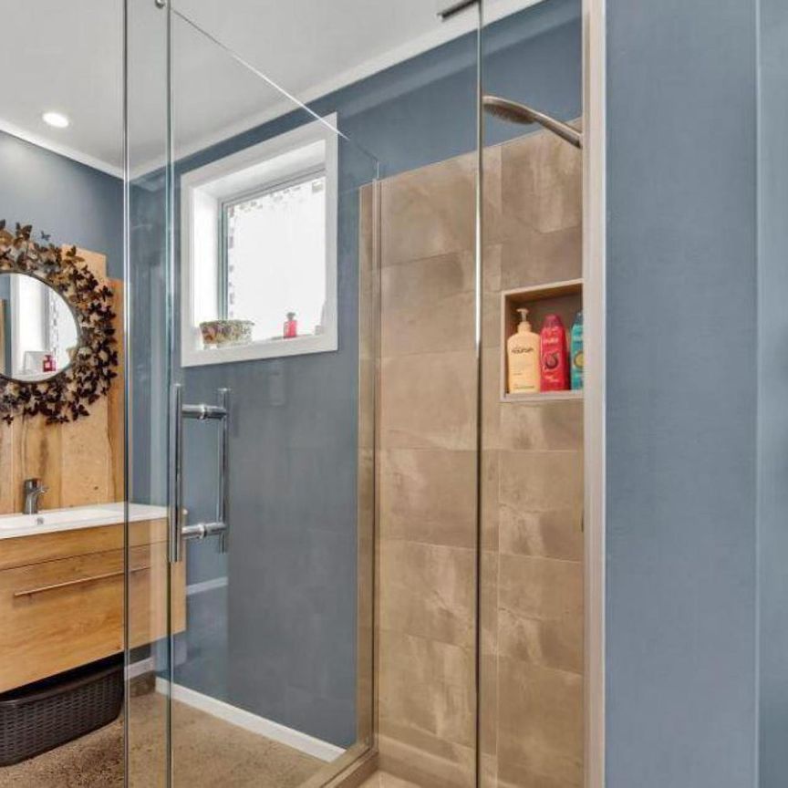 Modern Two Bedroom Home in Strandon - Photo 1