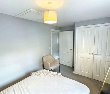 2 bedroom coach house to rent - Photo 5