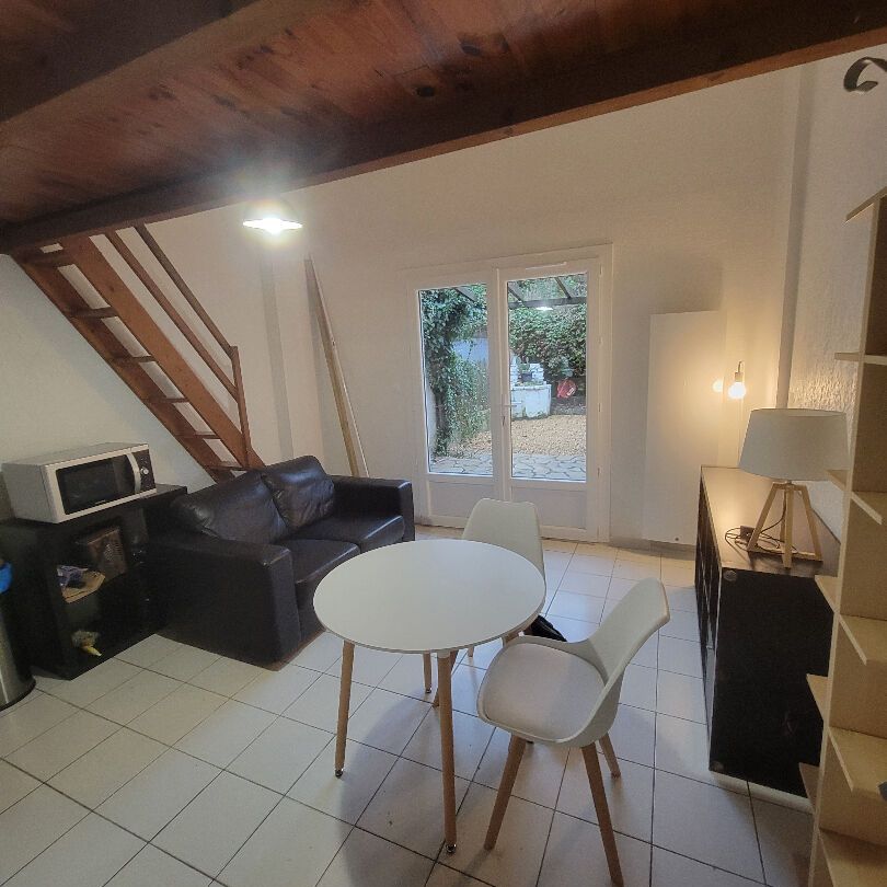 Location Appartement 1 pièce 25m² - Photo 1