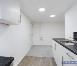 Albert Terrace, Middlesbrough - Photo 1