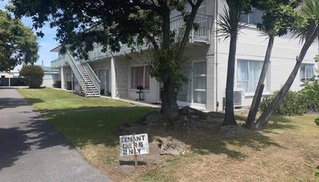 2 Bedroom Unit - Photo 5