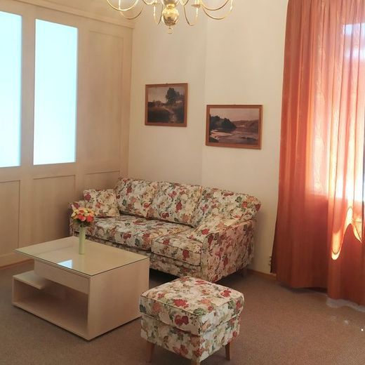 Slnečný 3i byt vo vile, 74 m2, balkón, Lermontovova, Staré Mesto - Fotografia 1