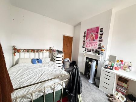 3 bedroom terraced house to rent - Photo 4