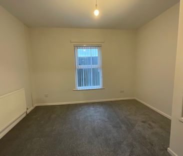 70 Orkney Street, Belfast, BT13 3GR - Photo 3