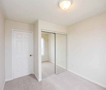 For Lease - 60 Fairwood Circle Unit# 37, Brampton, Ontario - Photo 5