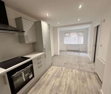 High Street, Neston, CH64 - Photo 2