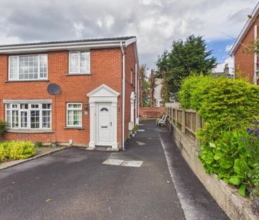 5A Strathearn Court, Holywood, BT18 9NP - Photo 3