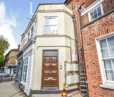 2 bedroom apartment to rent Shenfield Road, Brentwood, Essex, CM15 - Photo 2