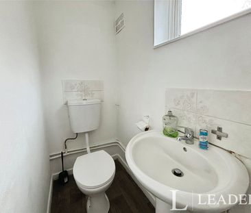 property to rent Long Banks, Harlow, CM18 - Photo 5