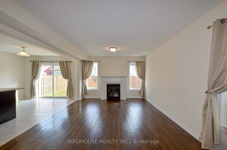 For Lease - 11 Silverbrook Avenue, Kawartha Lakes, Ontario - Photo 3