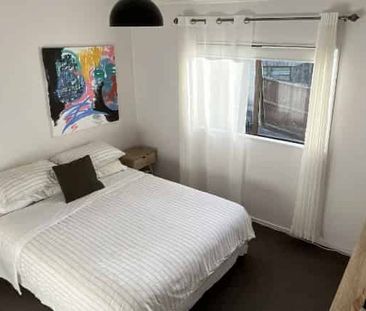 Three bedroom home - Photo 4