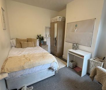 4 bedroom house to rent - Photo 3