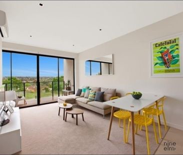 Fully Furnished/9 Magnolia Walk, Burwood VIC 3125 - Townhouse For R... - Photo 5