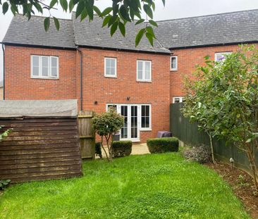 3 bedroom semi-detached house to rent - Photo 6