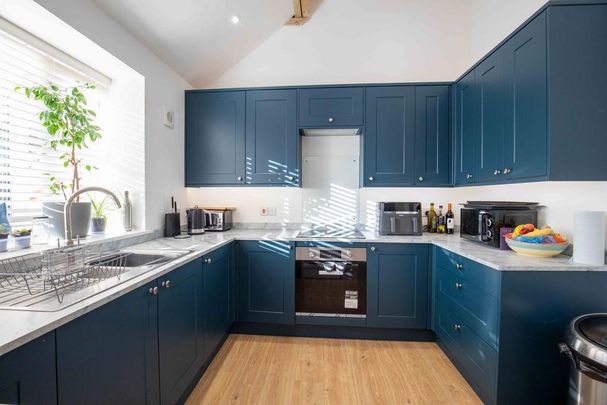 3 bedroom terraced house to rent - Photo 1