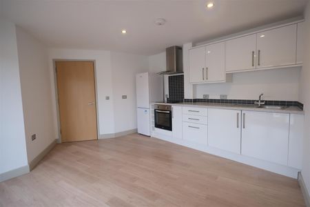 1 Bedroom Flat - Photo 5