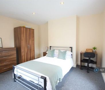 1 bedroom in a house share to rent - Photo 4