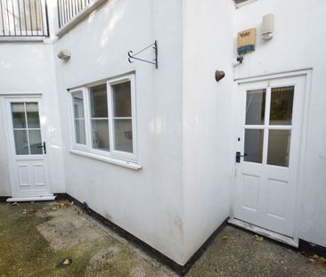 Slough, Slough, Berkshire,SL1 - Photo 6