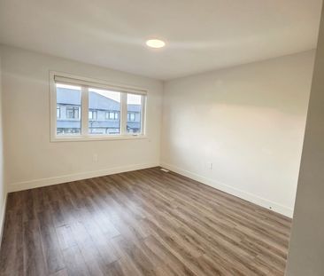 For Lease - 3575 SOUTHBRIDGE Avenue Unit# 54, London South, Ontario - Photo 1