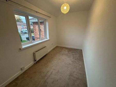 3 bedroom terraced house to rent - Photo 5