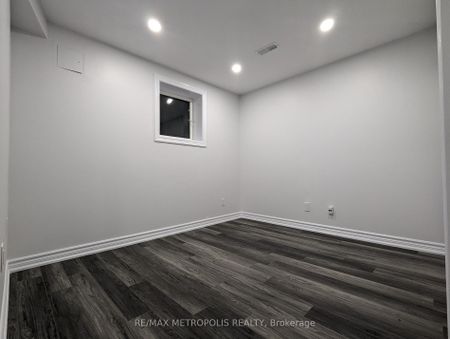 For Lease - 20 Blackbird Gate Unit# BSMT, Toronto, Ontario - Photo 2