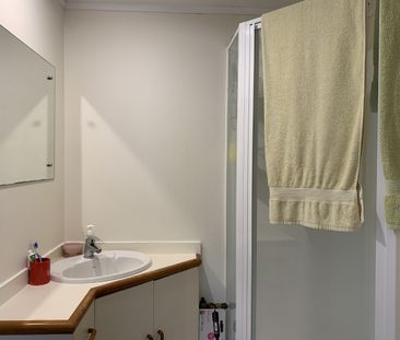 Unit 2, 10 Ciprian Place, Henderson, Auckland - Photo 2