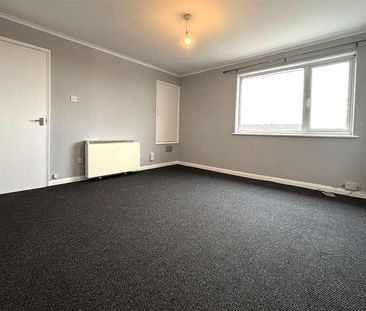 Weyhill Close, Fareham, PO16 - Photo 6