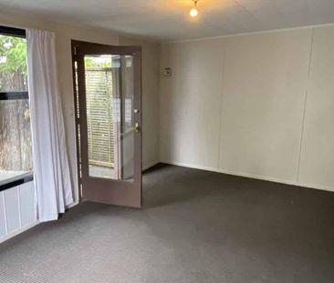 STAND ALONE HOUSE IN MT EDEN - Photo 1
