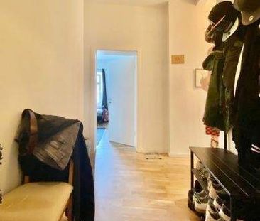 Sanierte 2-Zimmer-Wohnung am Huttenplatz: WG-geeignet inkl. moderne... - Photo 1